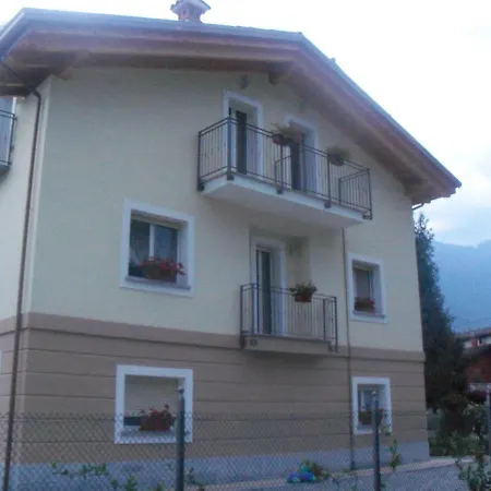 Gioiosa Apartament Piantedo